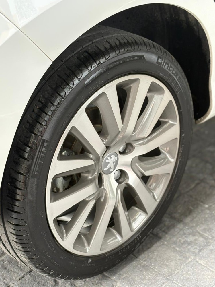 Peugeot 308 Feline — foto 3